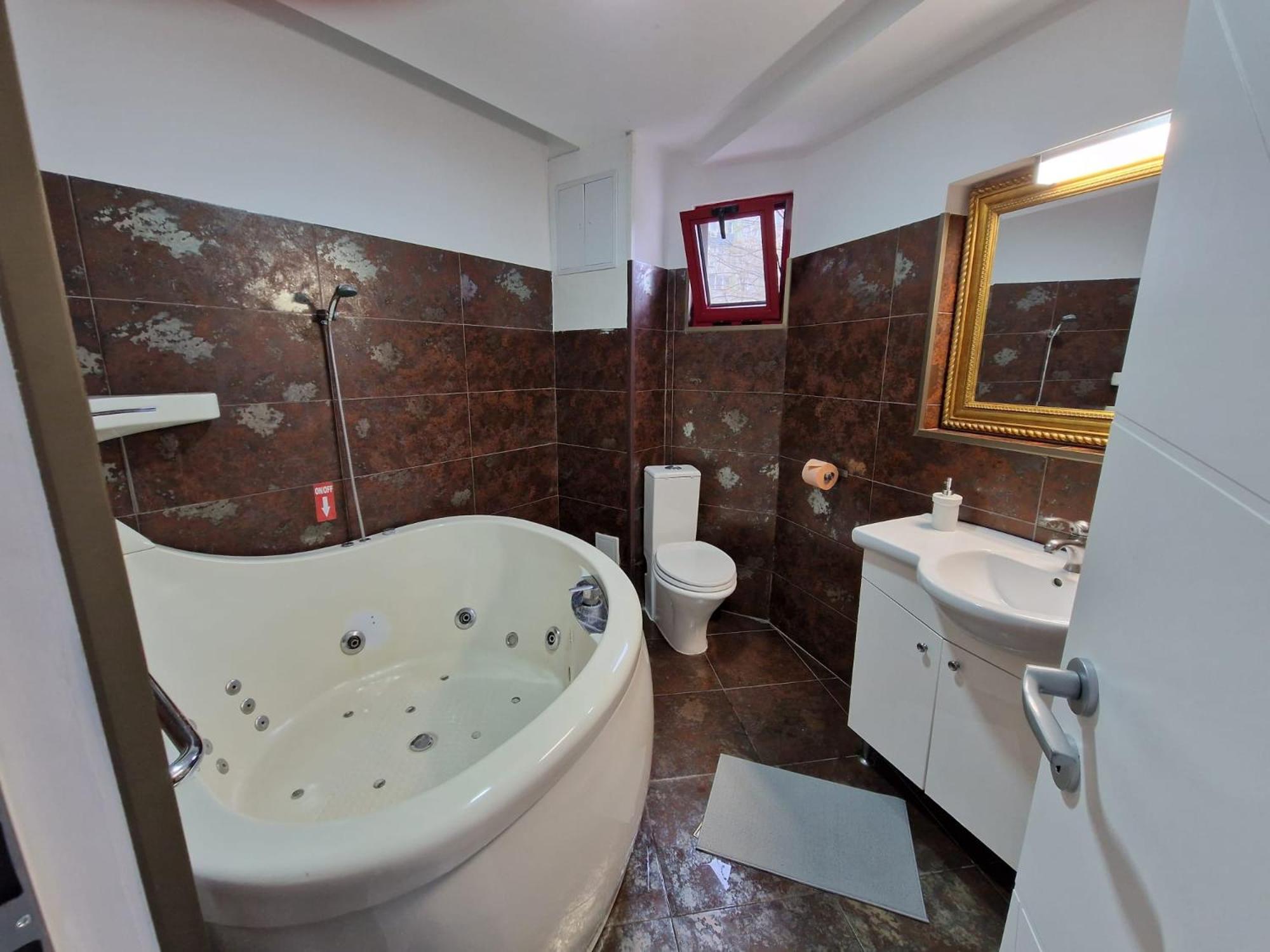 Kpm Downtown Apartments Bucarest Extérieur photo